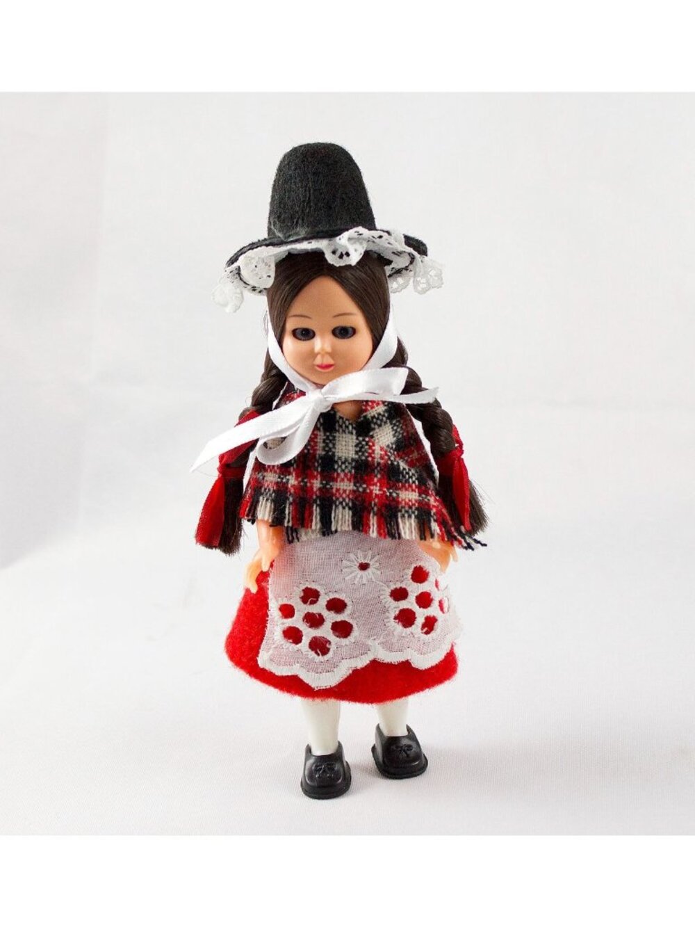 Vintage Plastic Doll Welsh Folk Costume Black Stovepipe Hat Sleep Eyes 6.5"